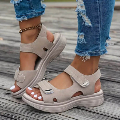 Rita™ | Comfortabele sandalen met sleehak en enkelbandje